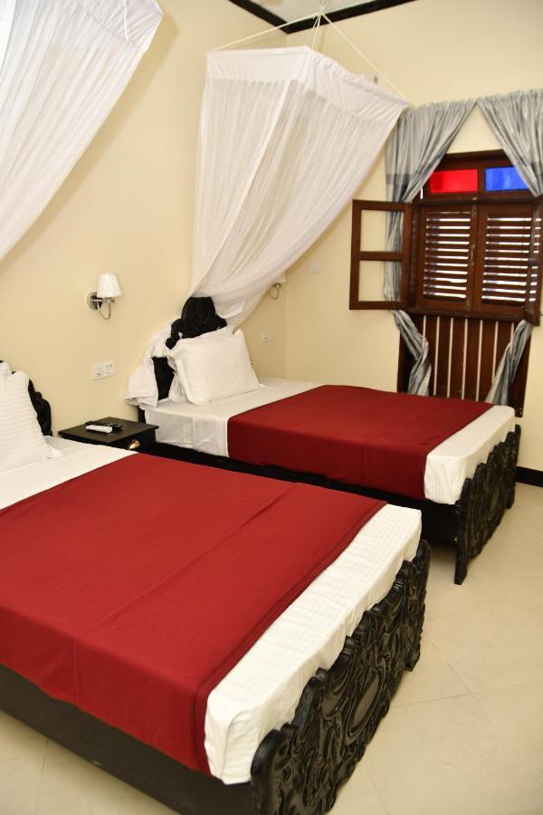 Nocleg ze śniadaniem Minara Miwili - Forodhani Park Zanzibar