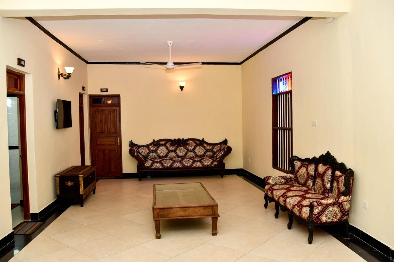 Nocleg ze śniadaniem Minara Miwili - Forodhani Park Zanzibar